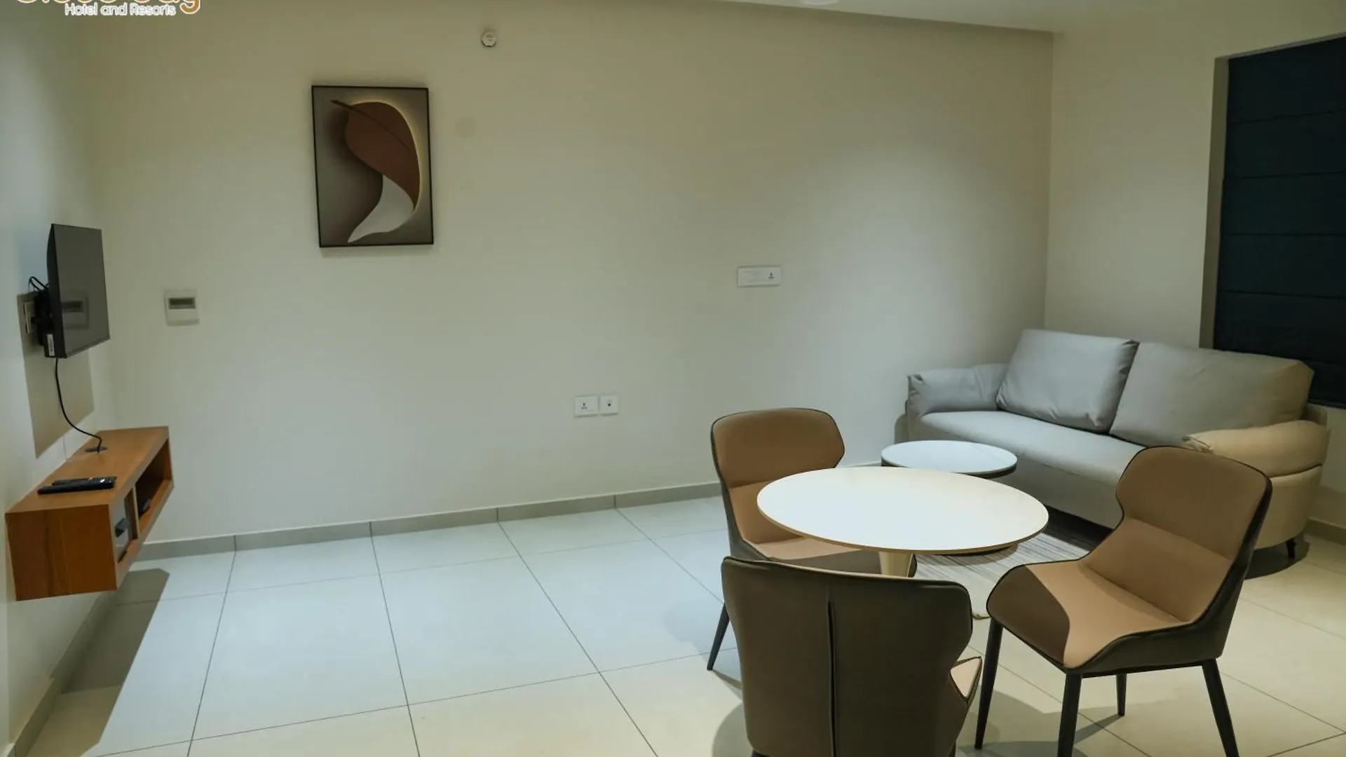 Hotel Cloud Bay Manjeri