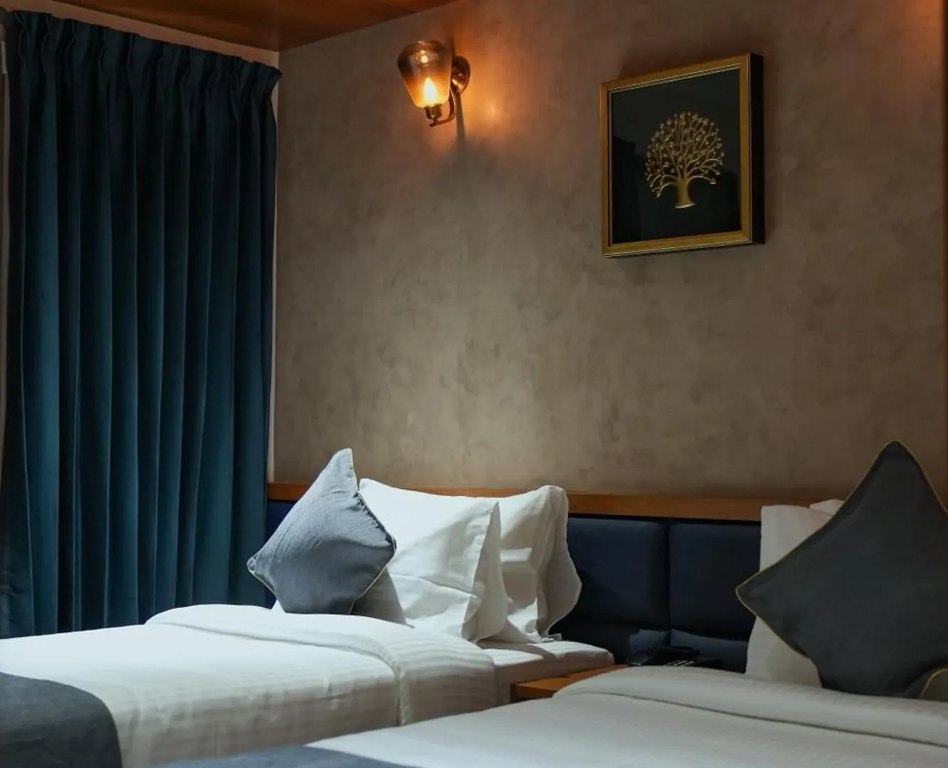 Hotel Cloud Bay Manjeri Bed & Breakfast